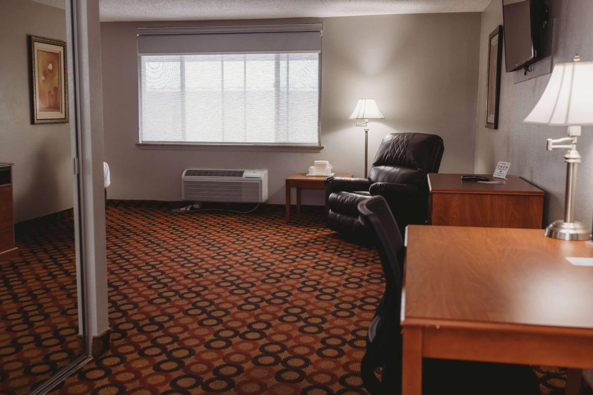 Americinn By Wyndham Appleton Downtown Buitenkant foto