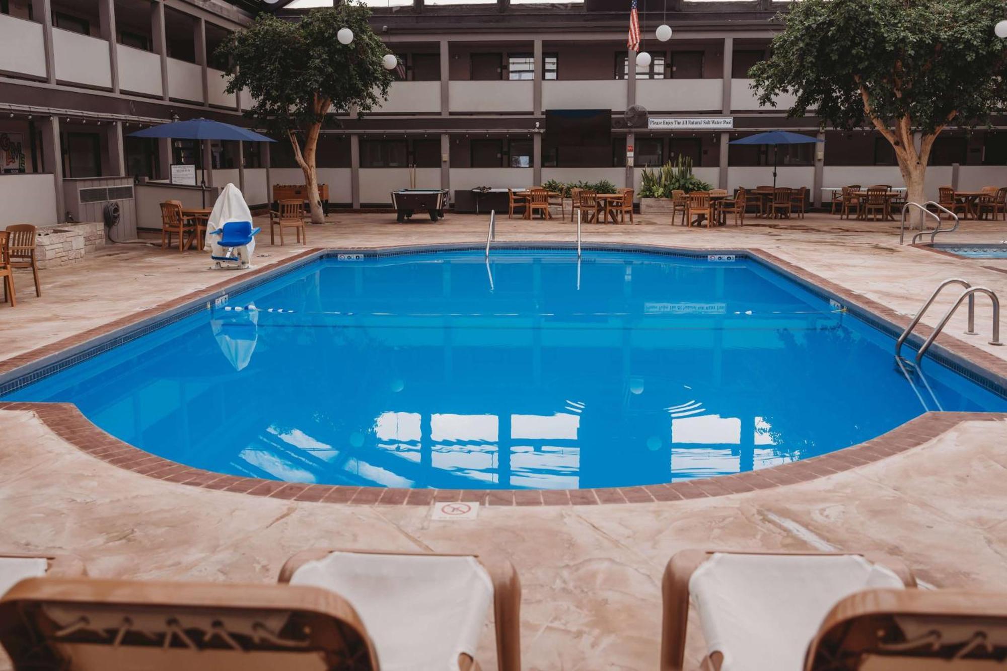 Americinn By Wyndham Appleton Downtown Buitenkant foto